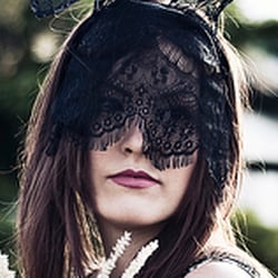 Fashion/Beauty