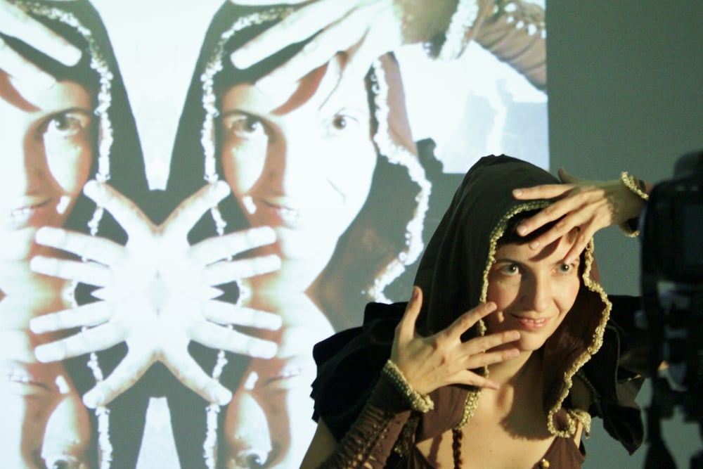 Aufnahmen für die Videos, die im Museum im Loop gezeigt wurden… Juladi – Video – Tanz – Performance