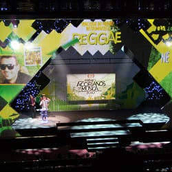 00 Reggae stage 800px