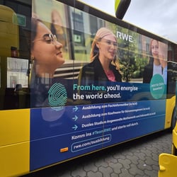 Busbeklebung