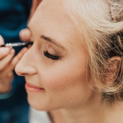getting ready, wedding day