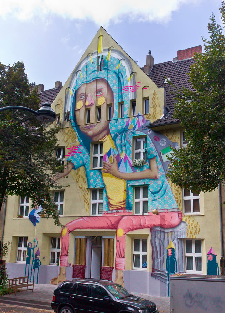 Fassadengestaltung in Düsseldorf mit Johanna Olga