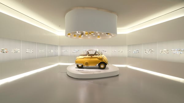 BMW Museum Flachbau; Exponat Isetta