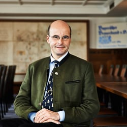 Münchner Bank, Dr. Lothar Ebbertz, Bayerischer Brauerbund