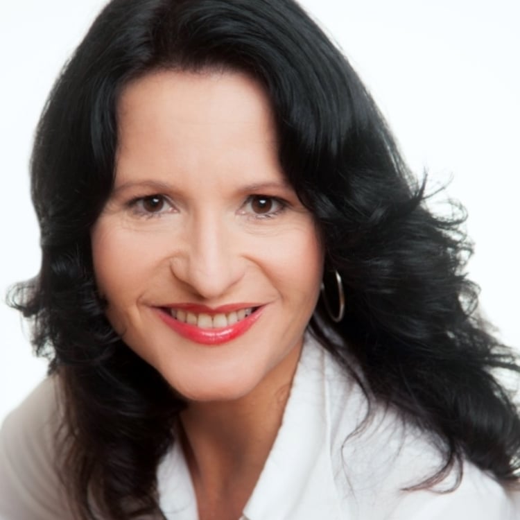 Anja Lang