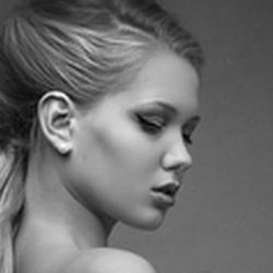 Picture © by Hart Worx | Model Selina | MUA JaBristik