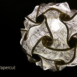 Puzzlelampe im Papierschnitt (illuminiert)