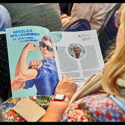 Immer informativ: Das Programm-Magazin