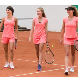 Katalog Nike 2018 – Nike Court Team Wear