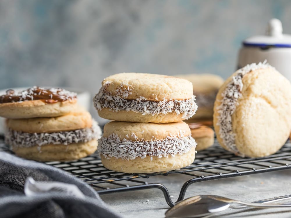 Zuckerfreie Alfajores: Ein gesunder Twist auf den argentinischen Klassiker by Carla Kalp