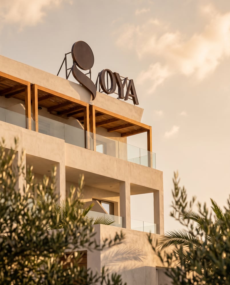 OYA Beach Resort — Strategie, Naming & Visuelle Identität