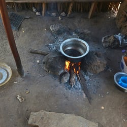 ’Jikoni’ – Küchen/Feuerstellen