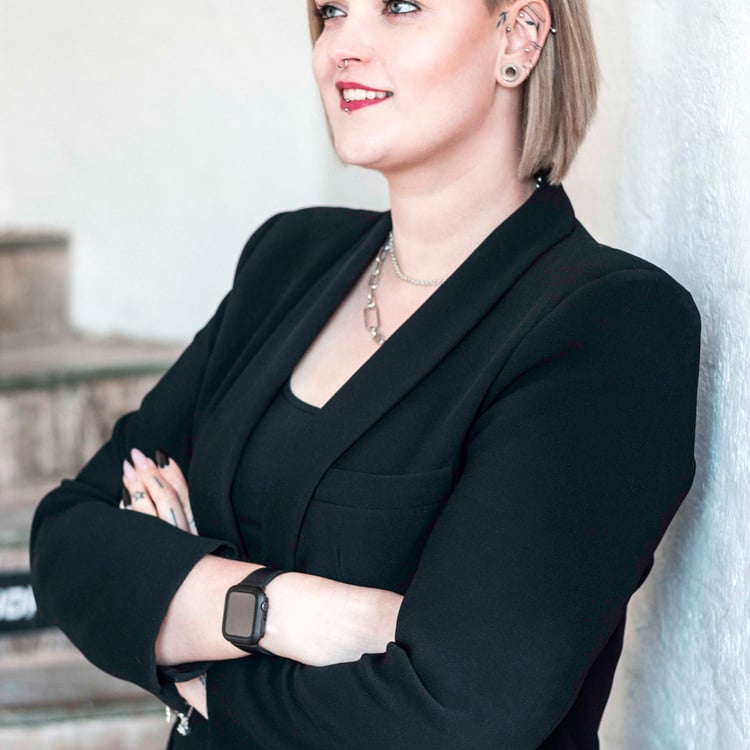 Nadja Katharina Student