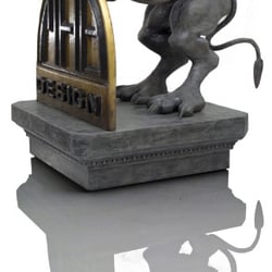 Gargoyle schräg links total