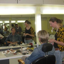 Mit Schauspieler Simon-Paul Wagner in der Maske der Bavaria Studios