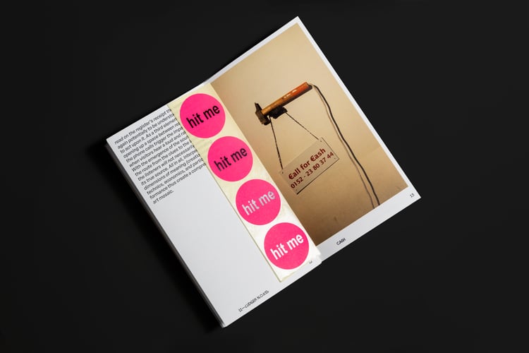 Ausstellungskatalog: Last notes before entering the building