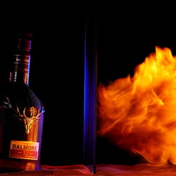 Wer dem Feuer näher ist, dem wird schneller warm