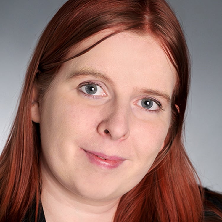 Julia-Maria Denzer