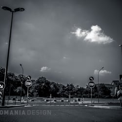 Dark:Sunny:Day