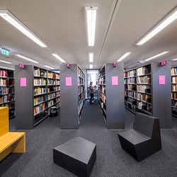 Leitsystem Neubau Campus Finkenau Bibliothek