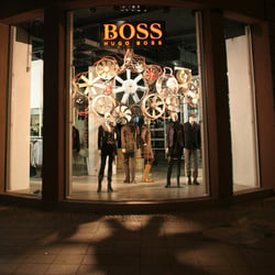 Realisierung Objekt, Lichtdesign, Boss store Berlin