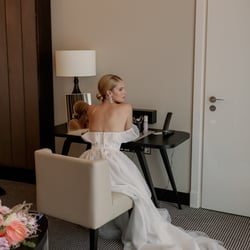 Alwina Werwai  Mika  Diana Frohmüller  26.08.2020  Sofitel Glam Wedding Frankfurt für  A mberandmuse.com.jpg 6
