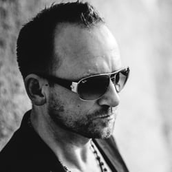 Artist Portrait Shooting auf Ibiza mit DJ Discey