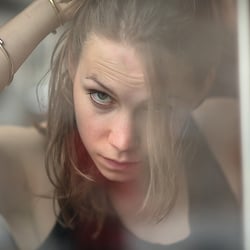 Leidenschaft & Liebe, Künstlerportrait einer Schauspielerin