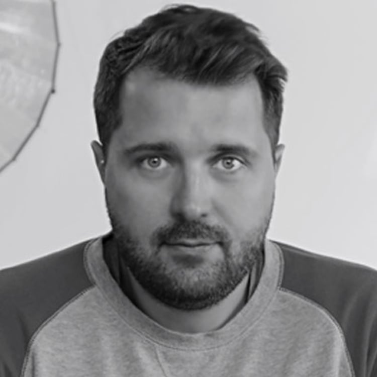 Nik v. Flotow