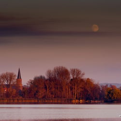Mond über Bernshausen, Seeburger See