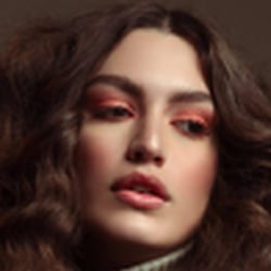 Carina Musitowski – Make-up Artistin / Stylistin