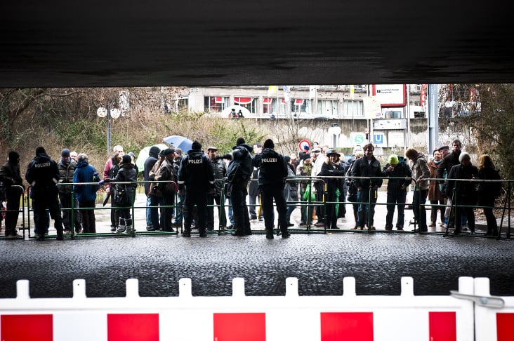 15-02-12 S21 Baeume, Gegner12