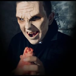 Vampir Prosthetic