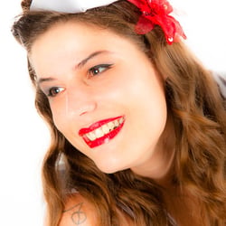 Pin Up