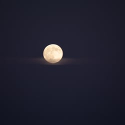 Moon / Jun. 2014 © by Dina.T