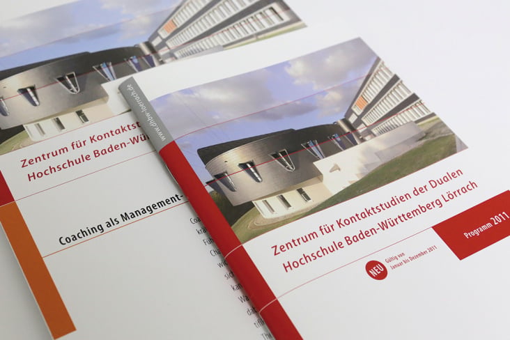 Kursprogramm und Folder | Titel
