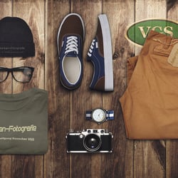 Mode Design auf stylischem Holz im Vintage-Look