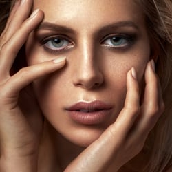 Model : Alina Chlebecek,  Fotograf :Tolga Uludag