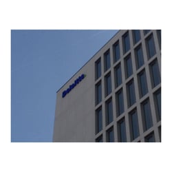 Lichtwerbeanlage Deloitte Hannover