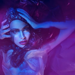 bloodflows  Photographer: Hart Worx / Hartmut Nörenberg  Hair & Make-Up: Lisa Bo  Grooming / Styling: von mir / Musitowski 