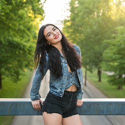 Outdoot Portraitfotografie KR Model Hamburg Cerasela