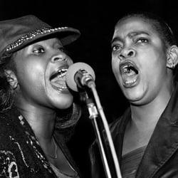 from the full heart „Angela Brown & Liz Mc Comb“