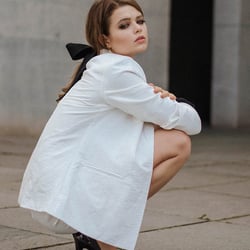 Fotografie: Jana Jukebal Model: Lara-Joy Gerstler MUA: Kristina Velko Styling: Charlotte Gottfried
