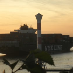 Containerschiff  NYK OLYMPUS