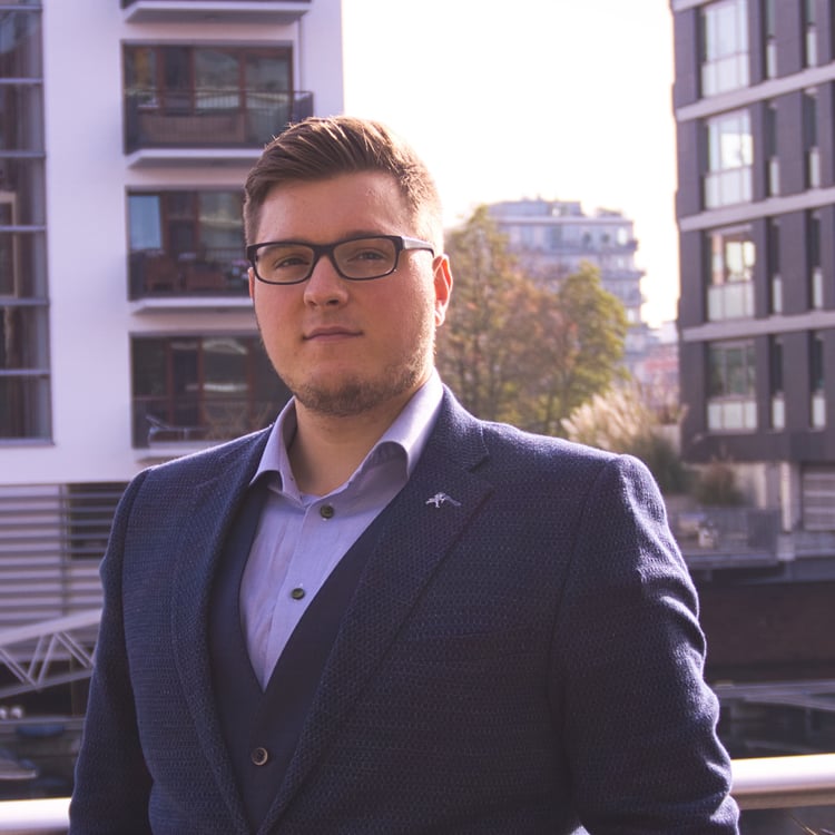 Adrian Kamp