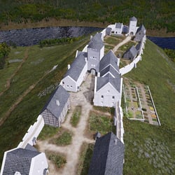 Blick vom Bergfried über die gesamte Burganlage