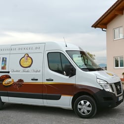 Konzept und Gestaltung von Beklebung für KFZ-Flotte