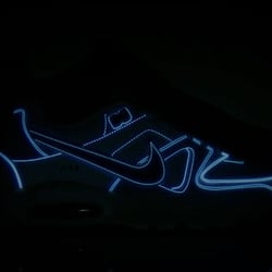 Nike DLX Snakers