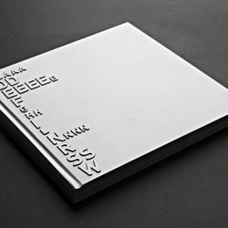 »Der Weisse Faden« Ein Buch über die Farbe Weiss
