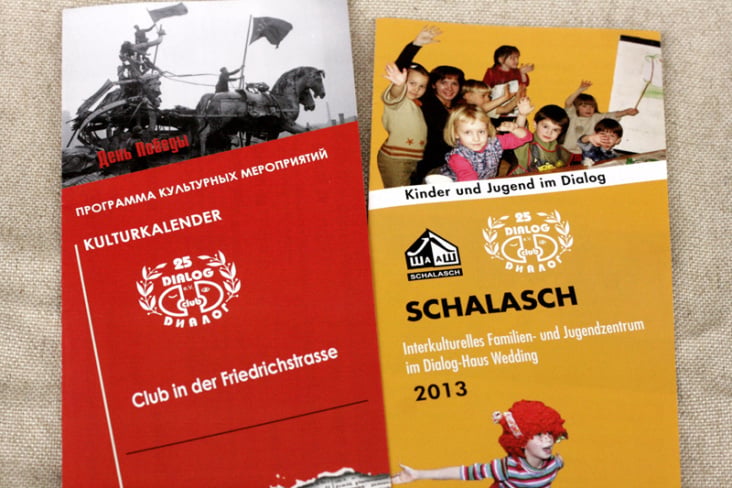 Deign  Faltbätter für Club Dialog e.V.